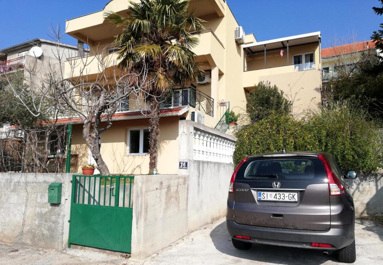 Apartment Maro Sibenik Exterior photo